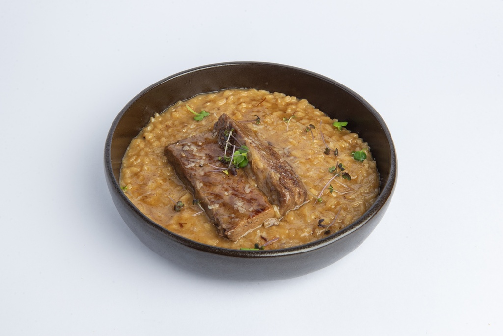 Beer braised brisket with risotto Pcs | بريسكت روزيتو 