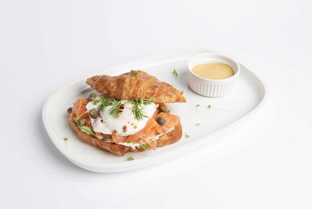 Smoked Salmon Croissant Pcs | كرواسون بالسلمون والمدخن